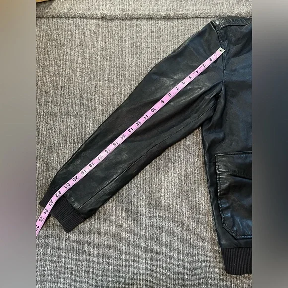 COPY - Zara leather Jacket - Picture 4 of 5